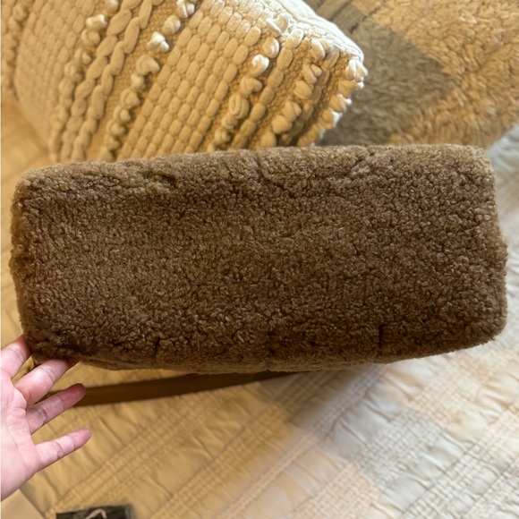 ✨SOLD✨SAINT LAURENT Shearling Loulou, Brown - Medium - Picture 5 of 15